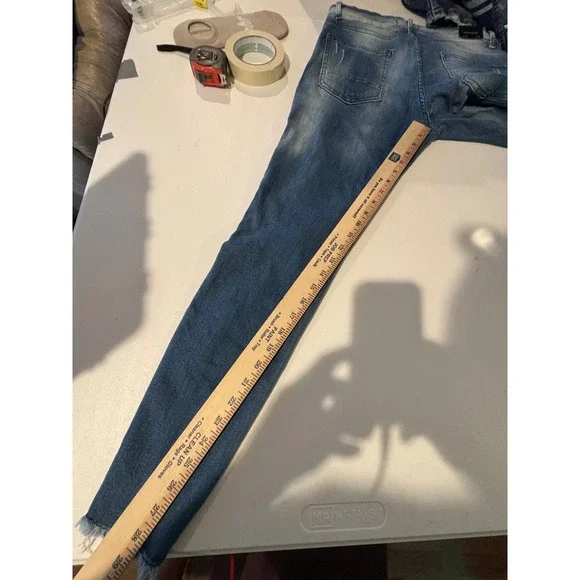 NWT --- Denim House Jeans Womens W32 L32 Distressed Skinny Frayed Hem Blue NWT-- - Picture 4 of 13